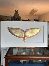 Load image into Gallery viewer, Whale tail
