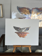 Load image into Gallery viewer, Whale tail with water
