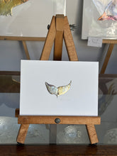 Load image into Gallery viewer, Whale tail
