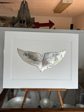 Load image into Gallery viewer, Whale tail
